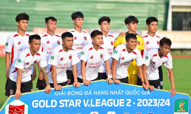 HAGL tiếp sức để Long An ở lại giải hạng Nhất 2024/25